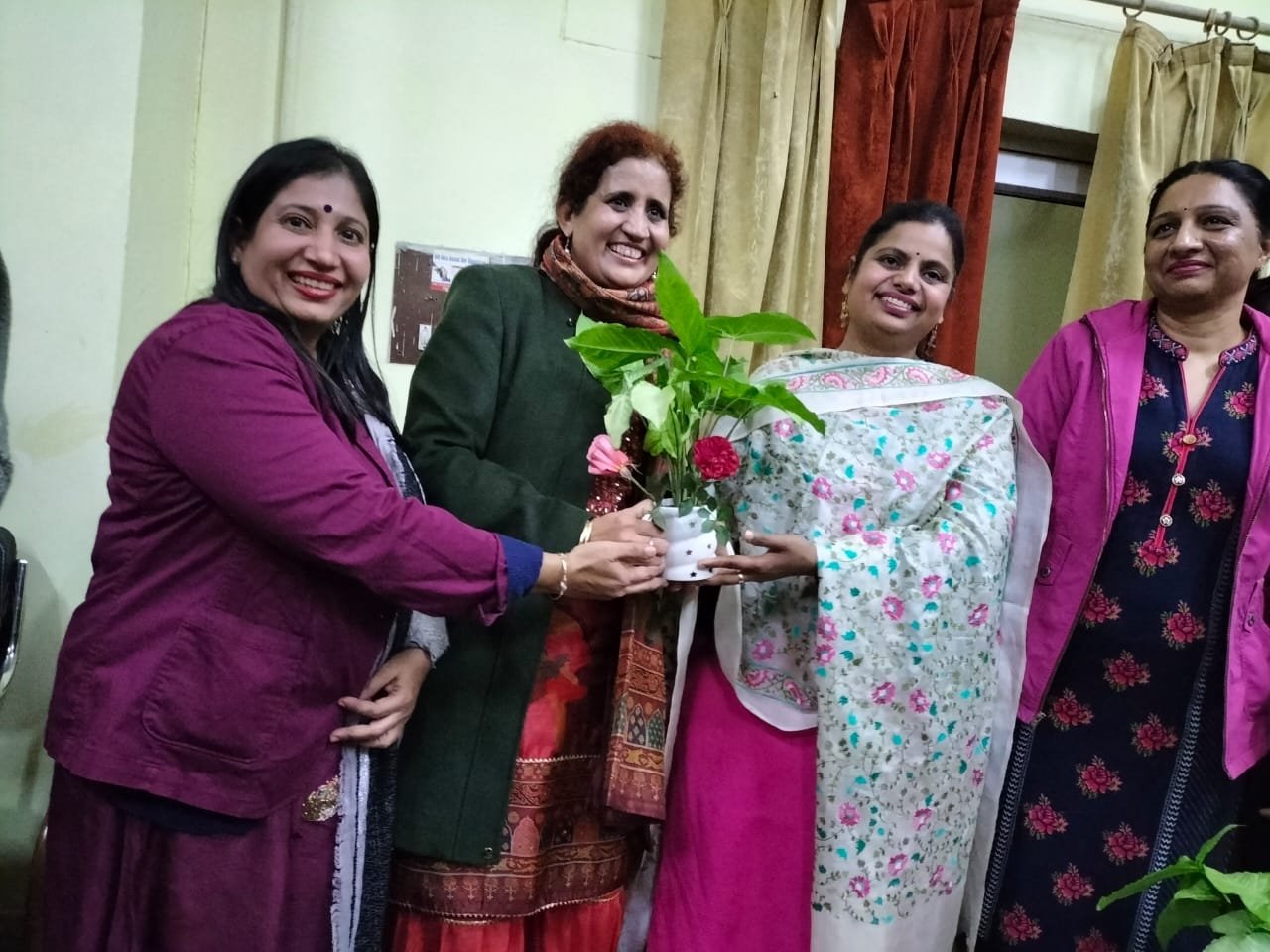 गुरु जम्भेश्वर विज्ञान एवं प्रौद्योगिकी विश्वविद्यालय, हिसार लड़कियों के छात्रावास में सांस्कृतिक संध्या का हुआ आयोजन 1 Photo 2 GH 30.12.2021