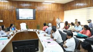 तकनीकों को किसानों तक पहुंचाने में विस्तार विशेषज्ञों का अहम योगदान: प्रो. बी.आर. काम्बोज 1 2.