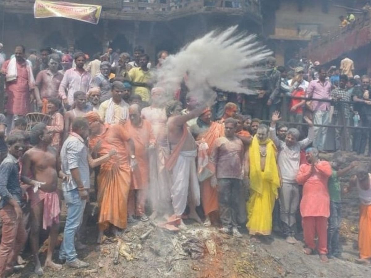 Masane Ki Holi इस परंपरा की शुरुआत भगवान शिव शंकर जी से ही मानी जाती है