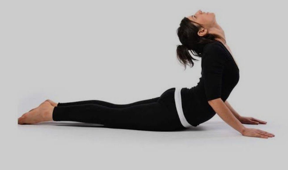 Yoga For Weight Loss- तेजी से वजन कम करने के लिए इन 5 योगासनों को जरूर आजमाएं 1 IMG 20231018 161356