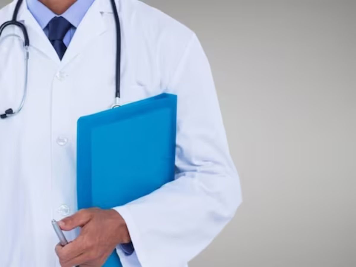 डॉक्टर (1)