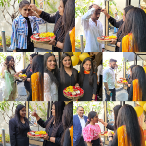 माथे पर तिलक लगाकर स्वागत