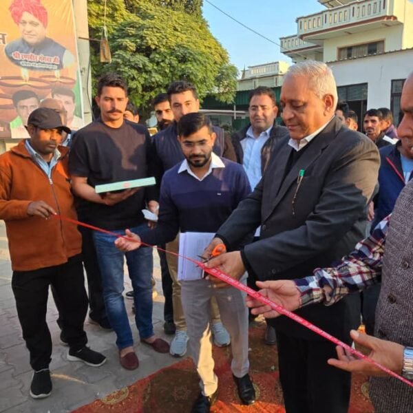 कैबिनेट मंत्री रणबीर गंगवा ने हिसार व आदमपुर शहर के लिए सकर/जेटिंग मशीनों का किया लोकार्पण