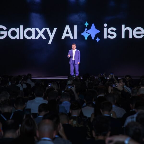 टेक जगत में हलचल: Samsung इस महीने अमेरिका में पेश करेगा 1नया फ्लैगशिप गैलेक्सी स्मार्टफोन Samsung Galaxy Flagship