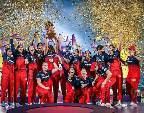 1शानदार जीत का जश्न: अनुष्का शर्मा से ऋषभ पंत तक, रॉयल चैलेंजर्स बैंगलोर महिला टीम की जीत पर सितारे गदगद RCB Women WPL Win