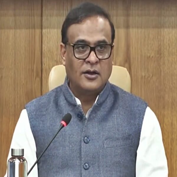 कड़ा सियासी वार:Gaurav Gogoi Pakistan Visit पाकिस्तान यात्रा को लेकर गौरव गोगोई घिरे, हिमंता बिस्वा सरमा ने उठाए गंभीर सवाल