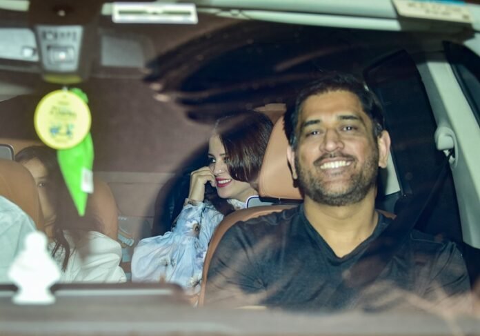 शानदार समारोह! अर्जुन तेंदुलकर की शादी में पहुंचे राहुल द्रविड़, एमएस धोनी और युवराज सिंह Arjun Tendulkar Wedding