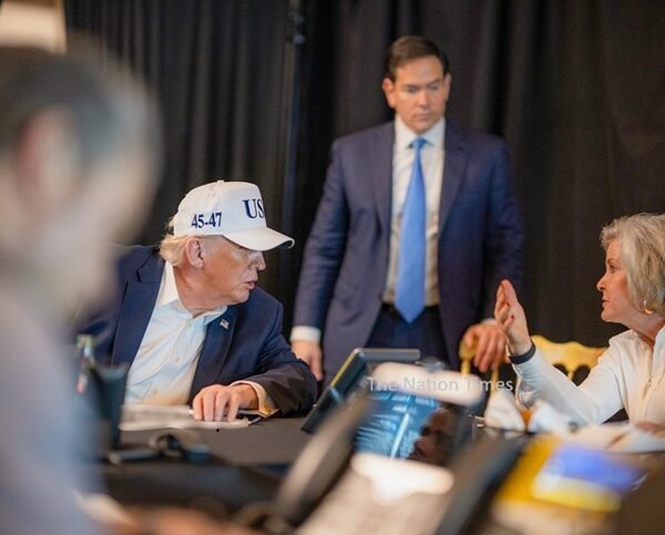 Home 2 चेतावनी भरा संकेत! जरूरत पड़ी तो ईरान में अमेरिकी सैनिकों की तैनाती संभव: ट्रंप Trump on US Troops in Iran