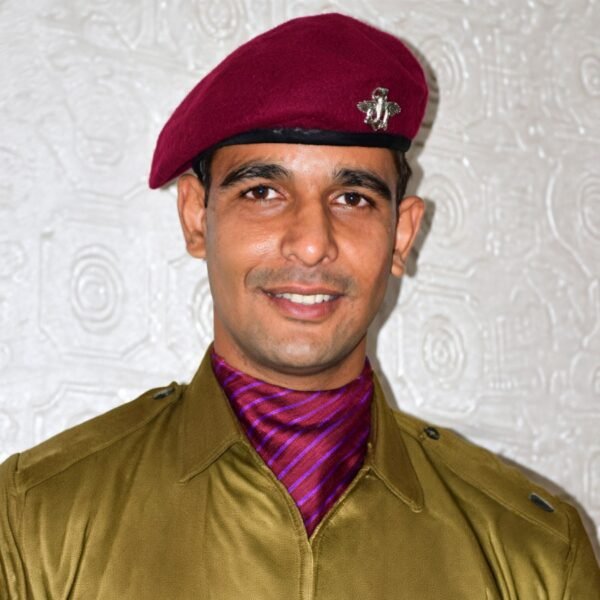 Home 3 शौर्य गाथा! ‘इफ्तिखार भट्ट’ बनकर आतंकियों के गढ़ में घुसे मेजर मोहित शर्मा, ऐसे तोड़ी दुश्मनों की कमर Major Mohit Sharma Story