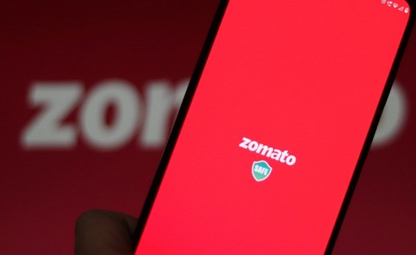 महंगा हुआ खाना! Zomato ने प्लेटफॉर्म फीस 19% बढ़ाई, अब हर ऑर्डर पर ₹15 देना होगा Zomato Platform Fee Increase