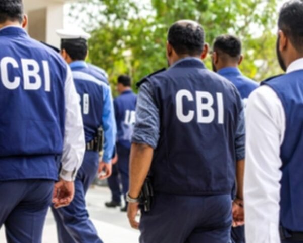 CBI ने रिलायंस कम्युनिकेशंस मामले में 2 अधिकारी गिरफ्तार CBI Reliance Case Action