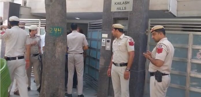 आईआरएस अधिकारी की बेटी की बेरहमी से हत्या: पहले लैंप से हमला, फिर चार्जर से गला घोंटा, लॉकर भी लूटा IRS officer daughter murder case