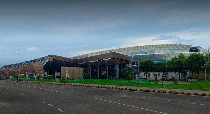 अदाणी ग्रुप समर्थित जयपुर अंतरराष्ट्रीय हवाई अड्डा बना राजस्थान का पहला ‘वॉटर-पॉजिटिव’ एयरपोर्ट Jaipur Airport Water Positive