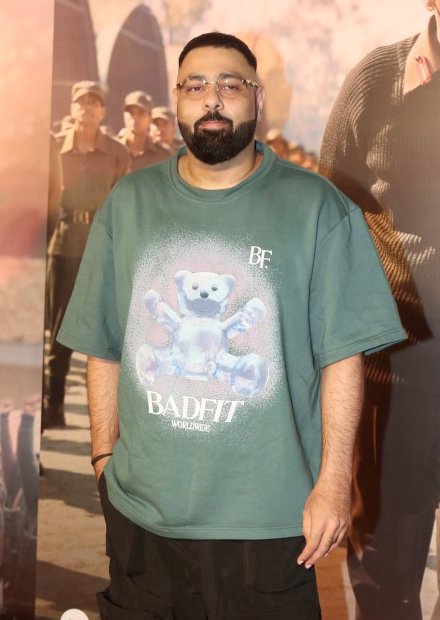 Mumbai : Celebrities attend the screening of the film 'Sam Bahadur' चंडीगढ़ में बादशाह का क्लब सील Badshah Club Seal