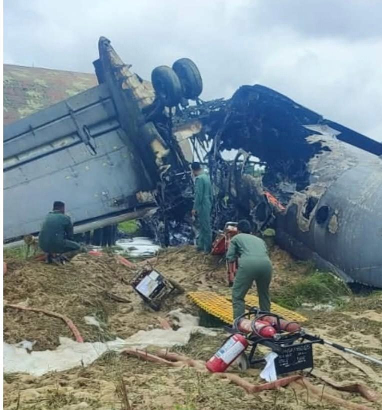 असम: जोरहाट एयरबेस पर लैंडिंग के बाद वायुसेना के विमान में लगी भीषण आग,Assam Air Force Plane Fire 1 202606133823585