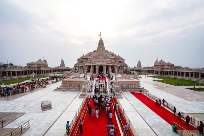 Ayodhya: A view of Ram Janmabhoomi Temple अयोध्या चढ़ावा प्रकरण: एसआईटी जांच की समय सीमा 15 जुलाई तक बढ़ाई गई, बढ़ेगा जांच का दायरा Ayodhya Ram Mandir SIT Investigation