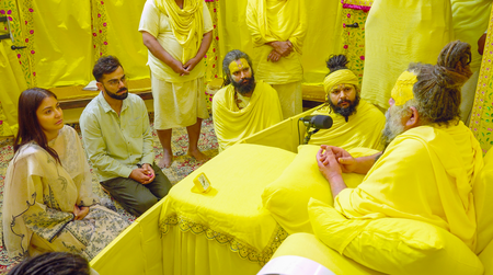 202610073969372 'फलाहारी महाराज के दावे पूरी तरह झूठे': प्रेमानंद महाराज आश्रम यात्रा के लिए ₹5 करोड़ लेने के आरोपों पर भड़की विराट कोहली की टीम Virat Kohli Falahari Maharaj